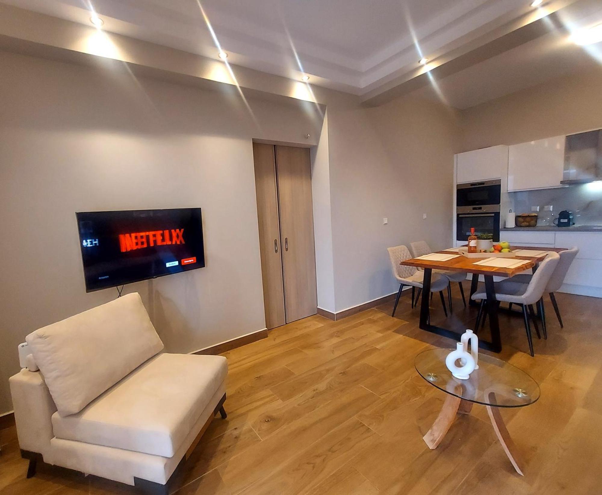 ארגוסטולי Adelinas' Apartment מראה חיצוני תמונה