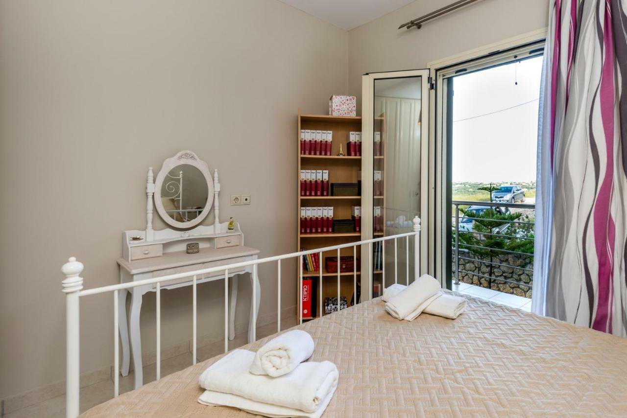 ארגוסטולי Adelinas' Apartment מראה חיצוני תמונה