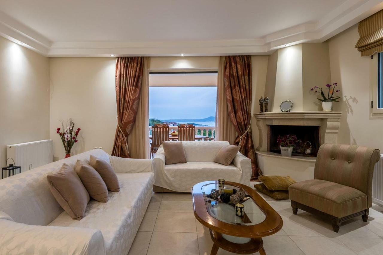 ארגוסטולי Adelinas' Apartment מראה חיצוני תמונה